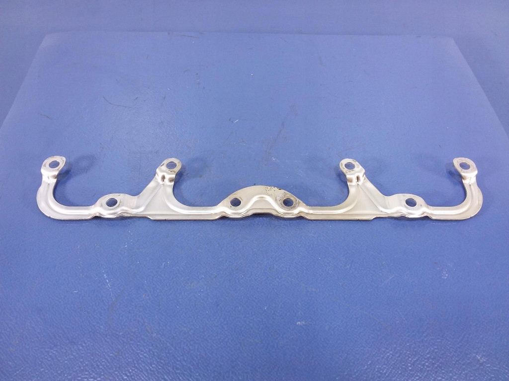 фото №4, Bmw x7 g07 m50i 4.4 v8 молдинг прокладка коллектор 7587469