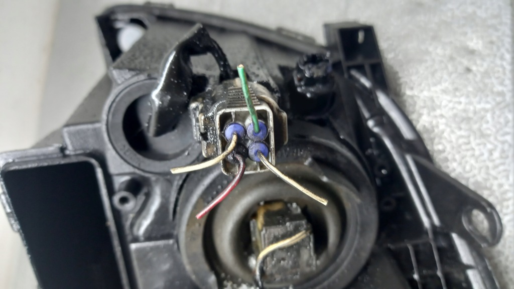 фото №8, Фара правий toyota avensis t25 04r kombi