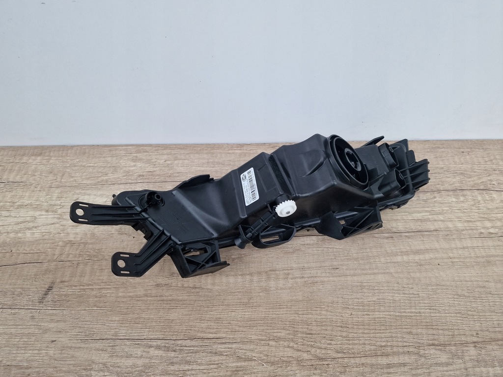 фото №3, Skoda rapid lift 5ja правый противотуманная фара противотуманный