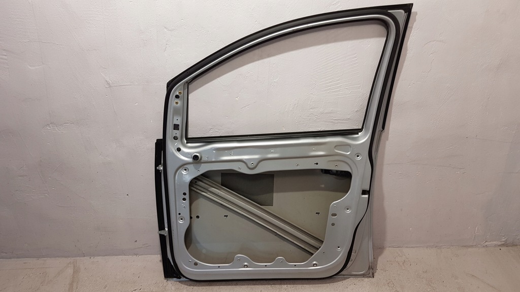 фото №11, Двері праве перед передні vw touran 1 1t0