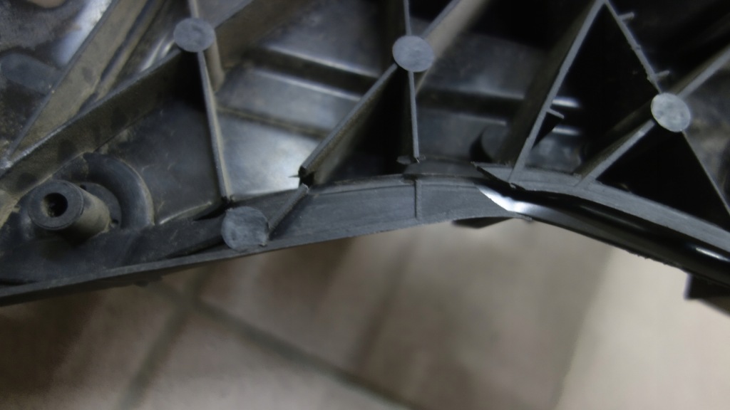 Купити Audi q3 8u0 ремінь передній підсилювач 8u0805594a