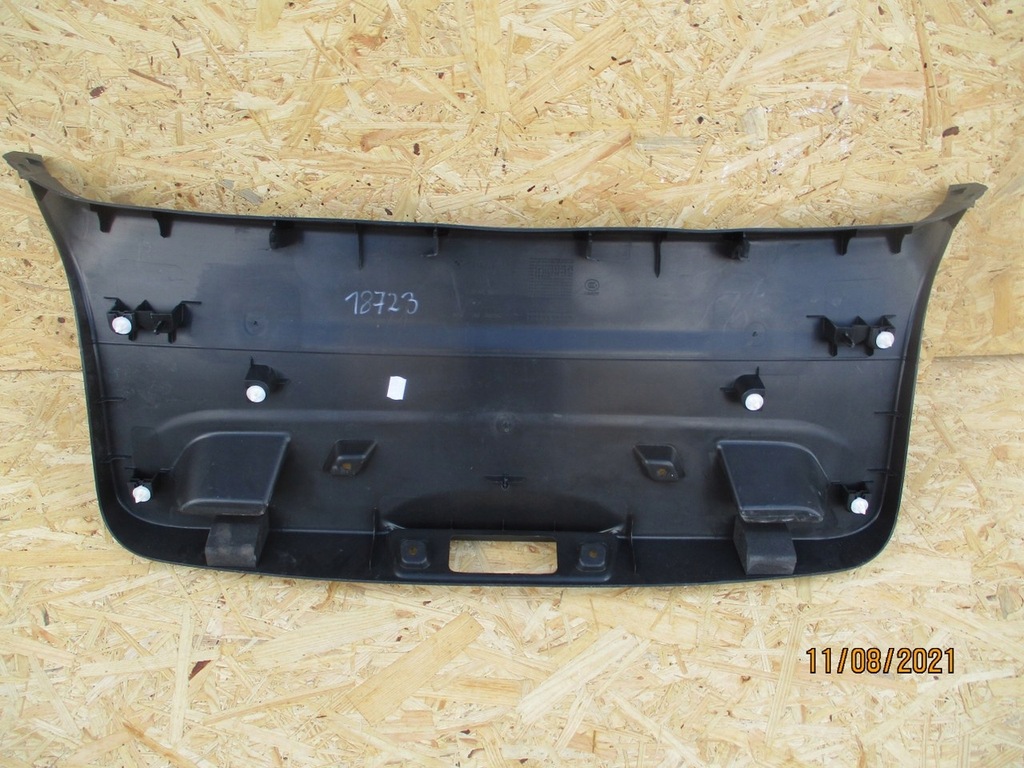 фото №11, Bmw 1 f20 f21 оббивка кришки задня