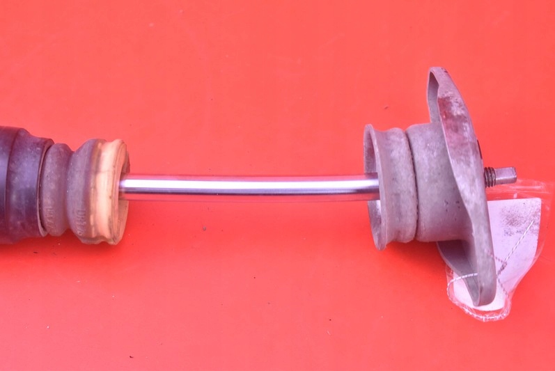 фото №10, Амортизатор левый задняя 42333747 opel karl 1.0 75 km 14-19