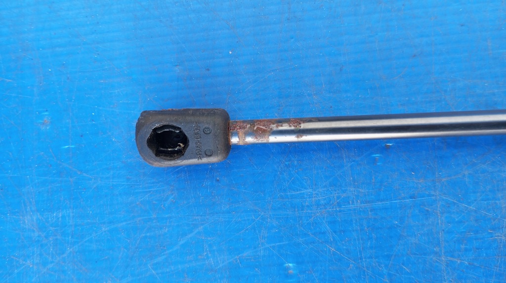 фото №14, 96830124 2 штуки амортизаторы капот крышки левый правый chevrolet captiva 2006-