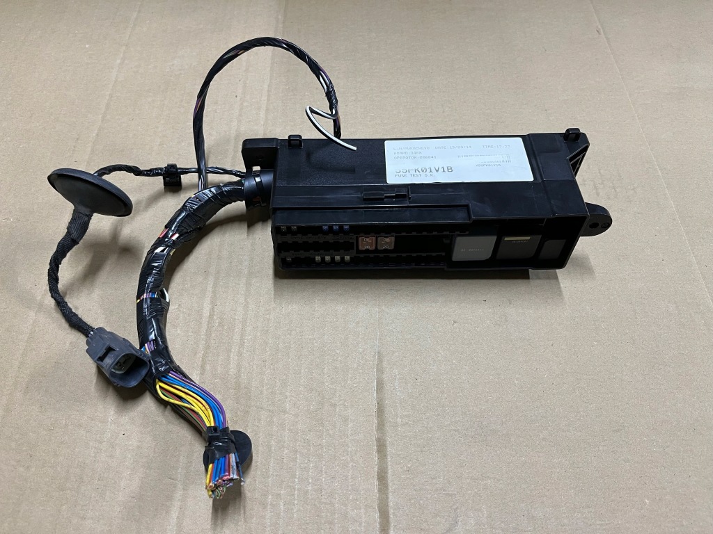 фото №1, Focus mk3 11- коробка предохранителей av6t14k131ac