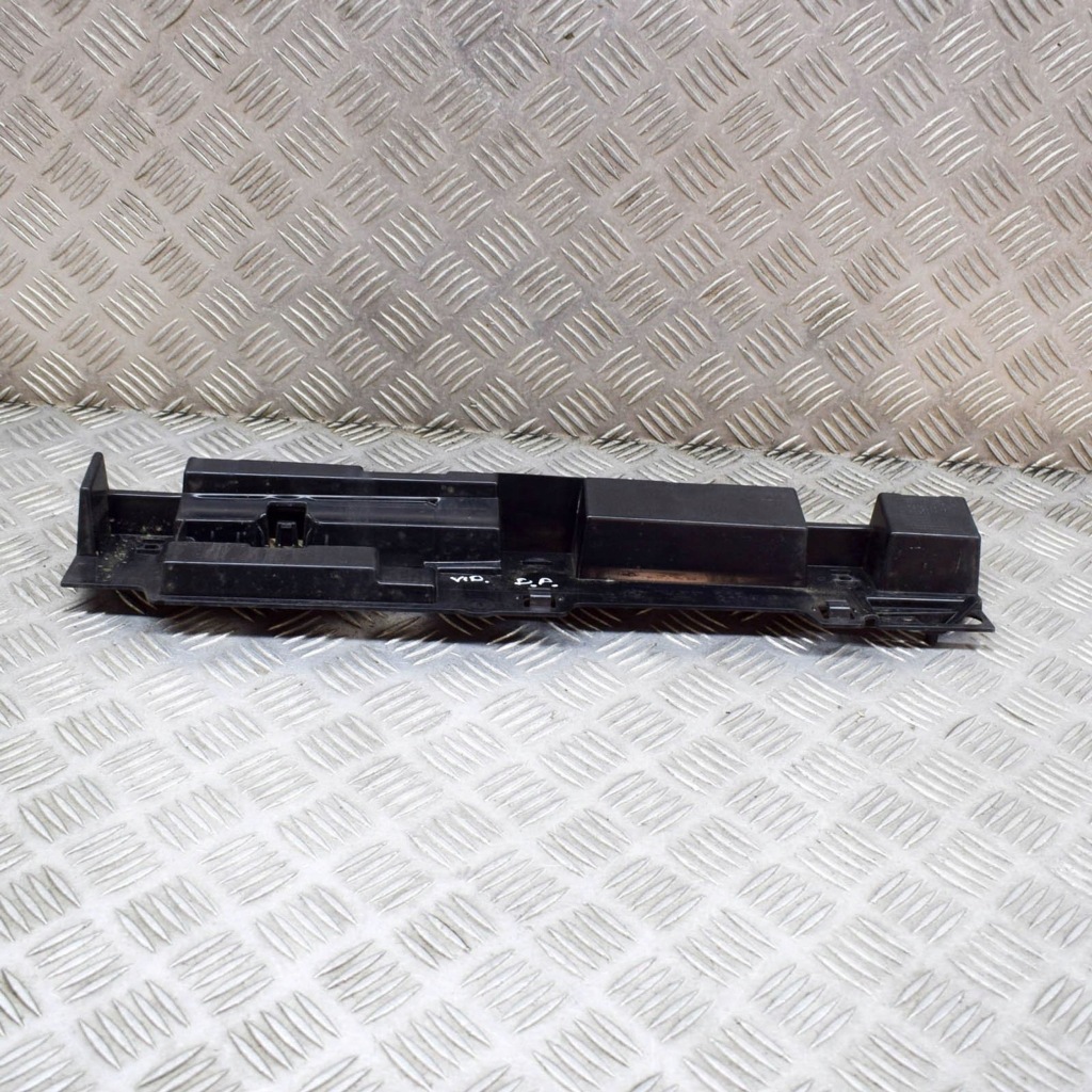 фото №1, Bmw 4 f32 f33 2016 напрямна накладки порога