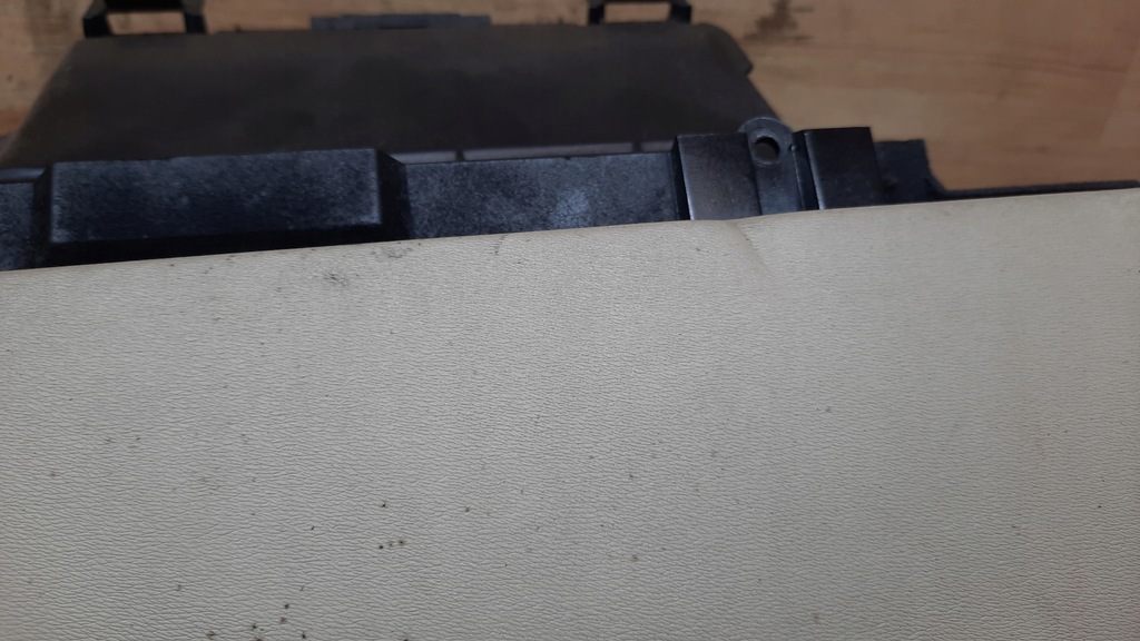 фото №4, Бардачок пасажира volvo xc70 ii 07-16r