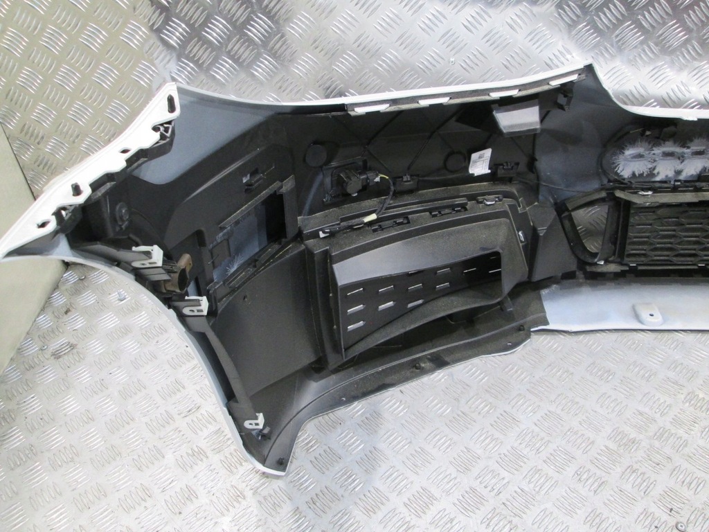 фото №10, Bmw 6 g32 бампер перед mp mpakiet alpin weiss a96