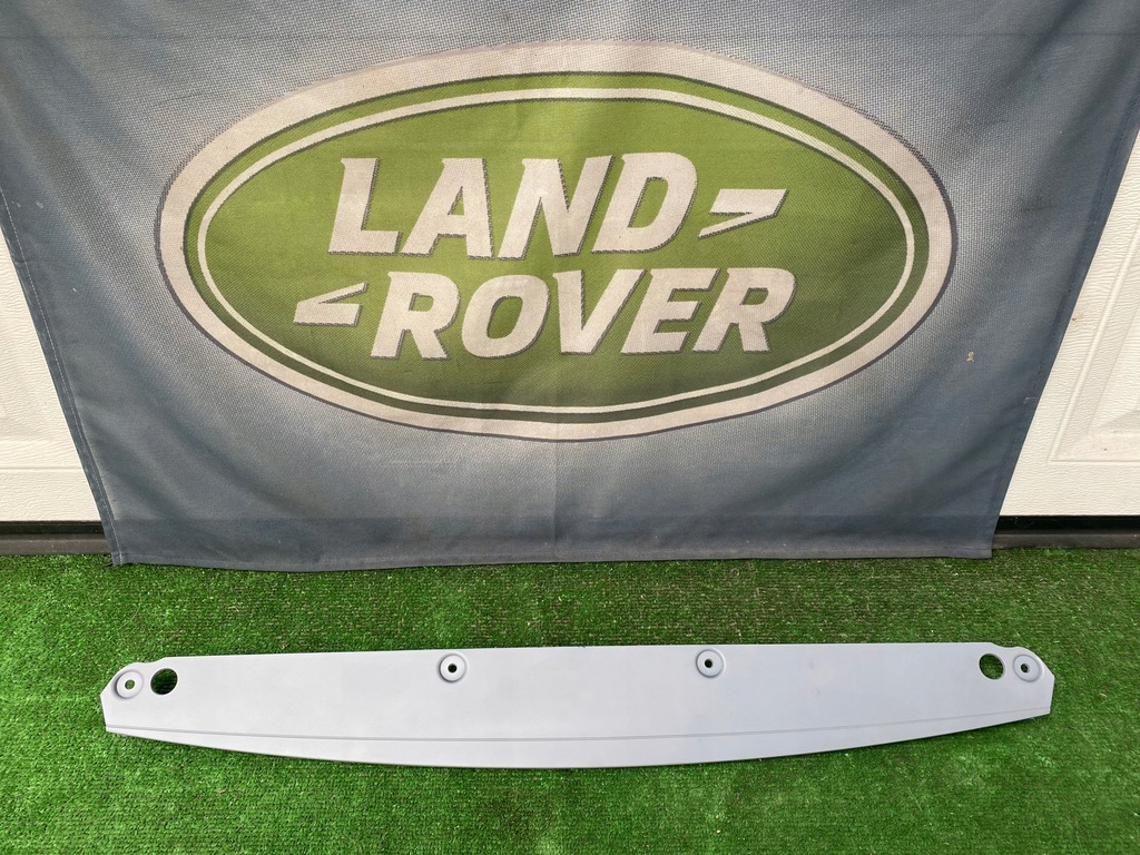 фото №1, Jaguar i-pace r-dynamik молдинг бампера передній