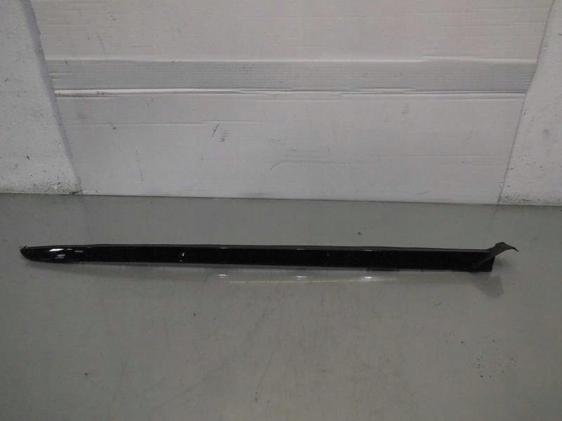 фото №1, Молдинг стекло лобовое правая peugeot 5008 ii