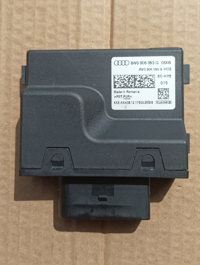 фото №1, Audi a4 b9 8w модуль блок керування насоса пального