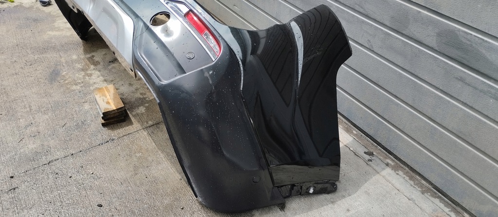 фото №9, Бампер задній задня jeep commander ii 21r-25r kompletny