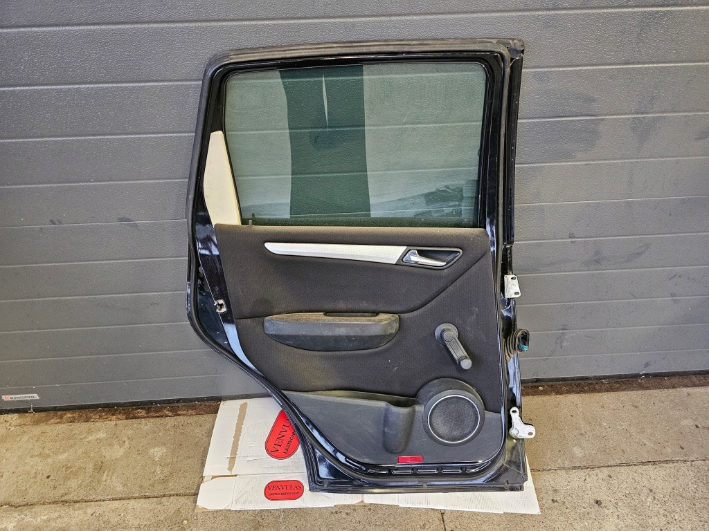 Mercedes a-klasa w169 06r двері ліва задні задній голий в Україні