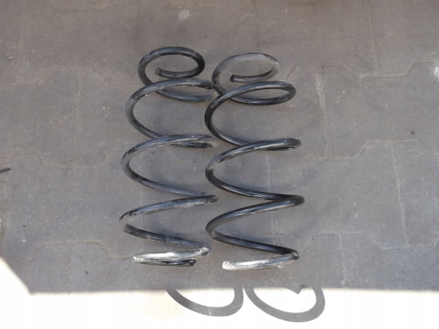 фото №1, Mercedes w176 пружина подвеска задняя