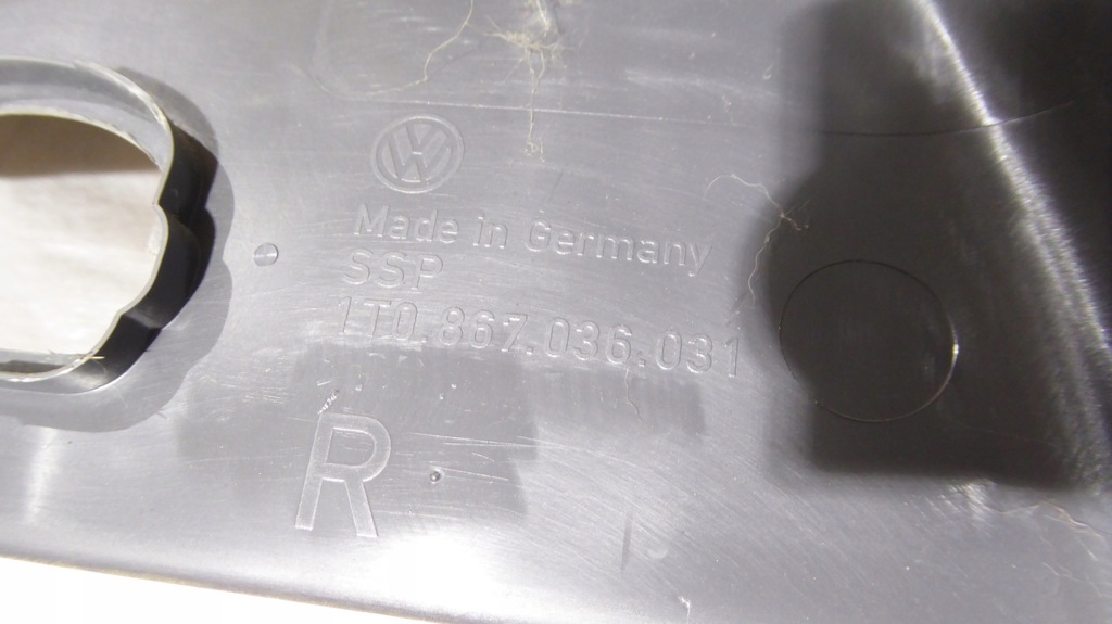 фото №7, Обшивка оббивка багажника задня права vw touran i 1