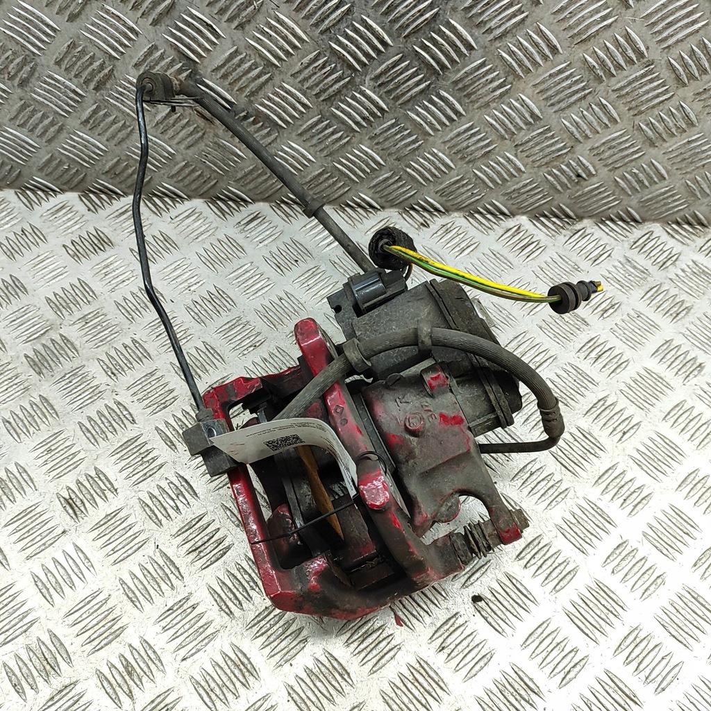 фото №2, Land rover range rover sport l494 2018 правая сторона задний суппорт тормозной