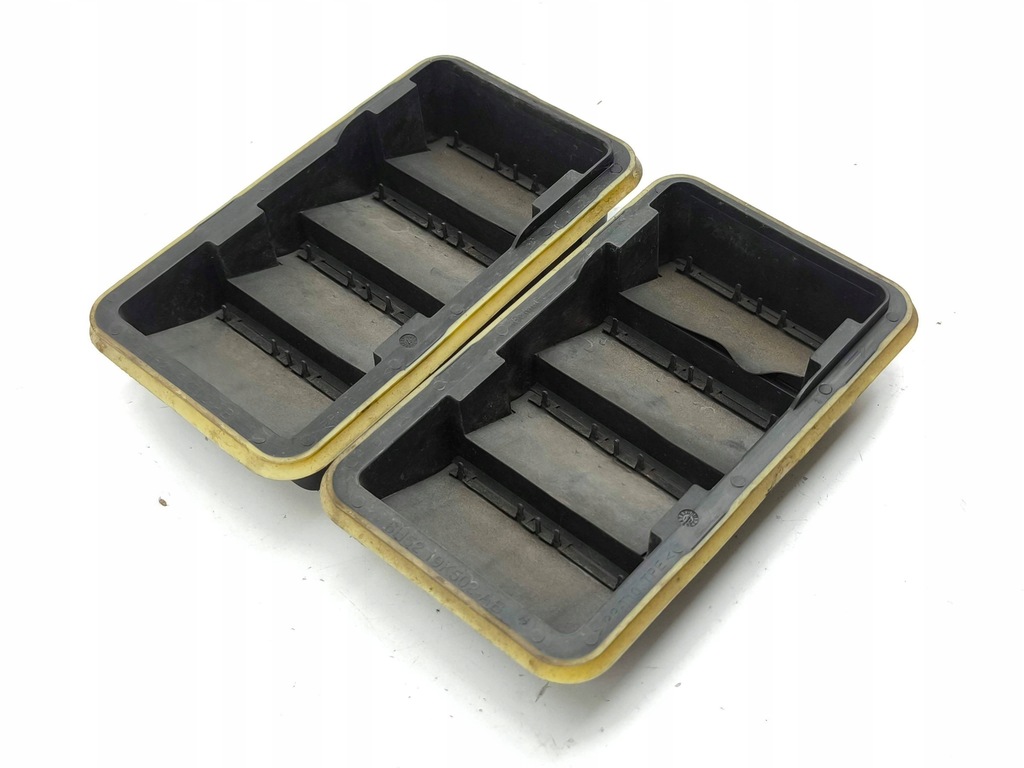 фото №5, Land rover evoque i 2012 комплект решётка вентиляционная pod бампером задним