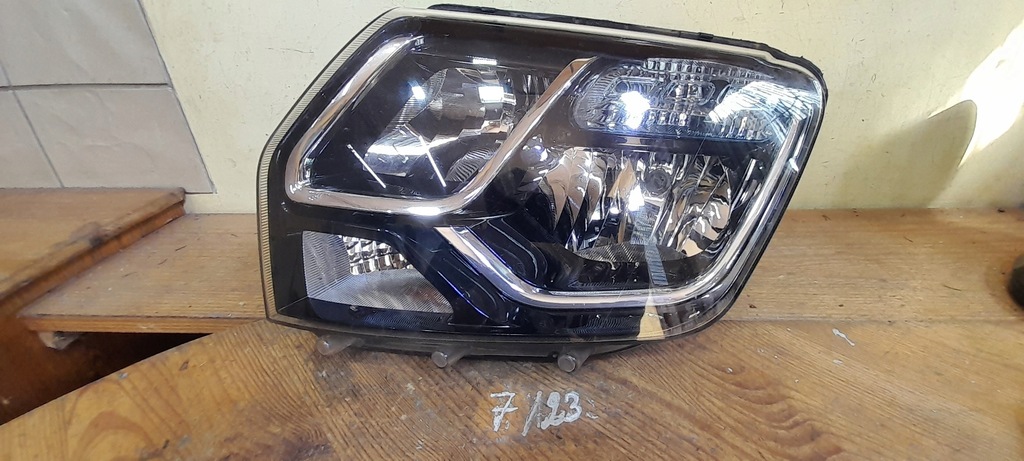 фото №7, Dacia duster i lift 13- лампа лівий перед eu