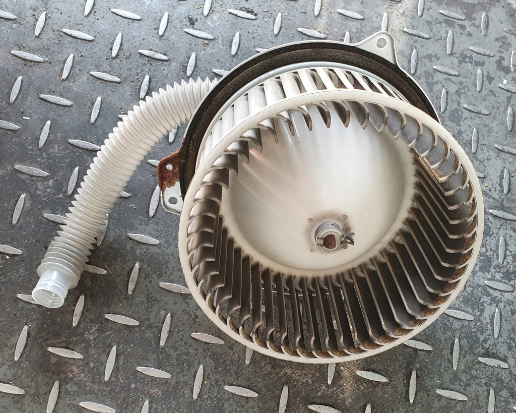 фото №2, Воздуходувка вентилятор mazda premacy i