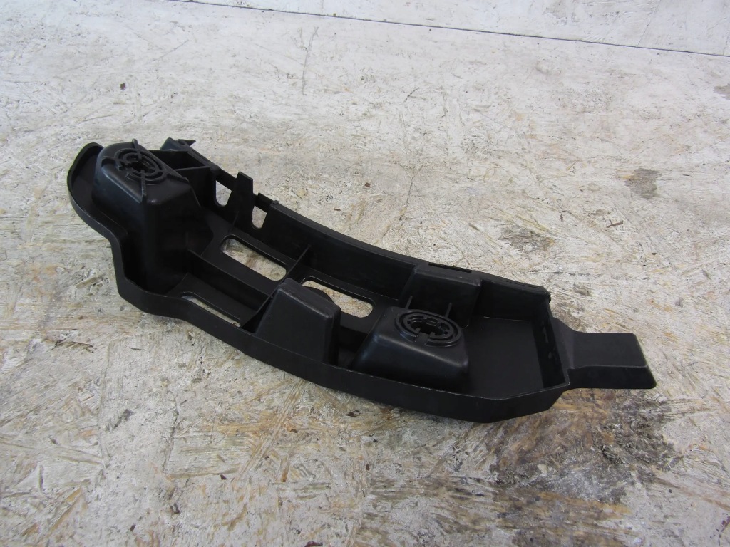 Skoda superb iii sedan направляющая бампера левый задняя 3v5807393a Киев