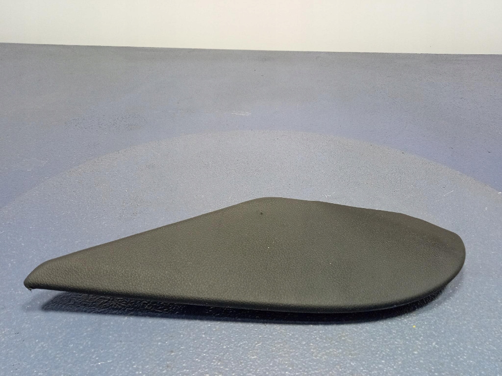 фото №1, Bmw x6 g06 защита заглушка панели консоли правая 6839062