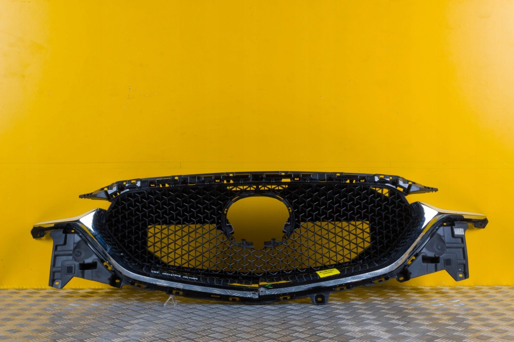 фото №1, Mazda cx5 2017 18- решётка радиатора решётка радиатора перед хром