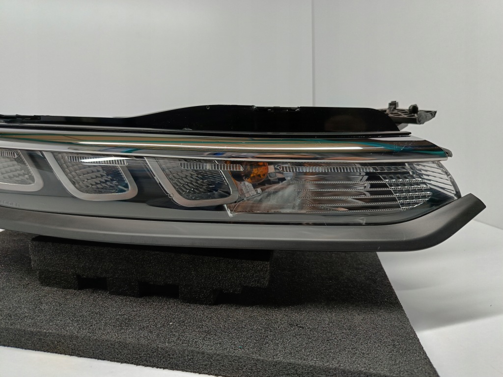 Фара передняя led c c3 3 правый в Украине