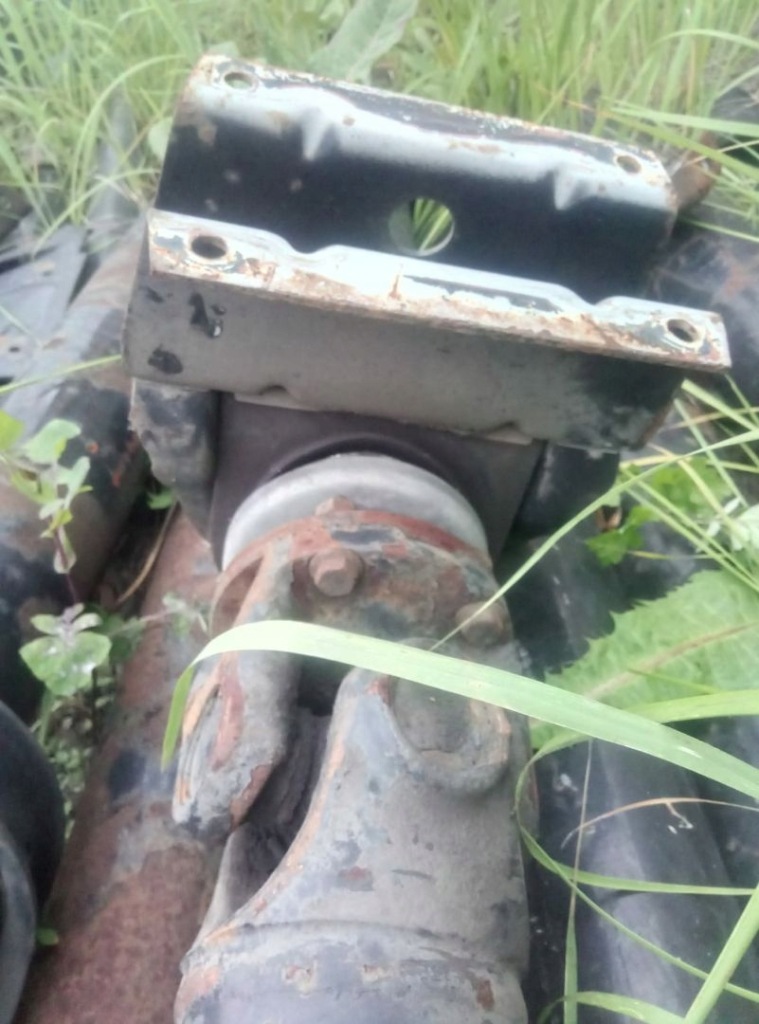 фото №1, Опора кронштейн вала приводного man