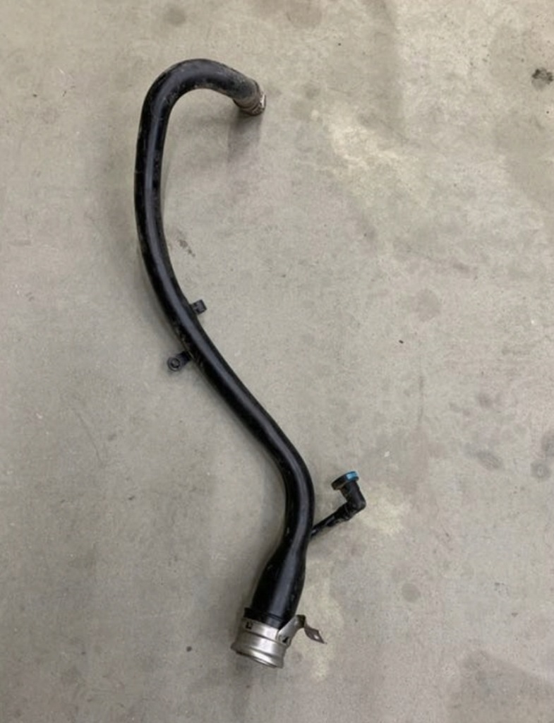 фото №1, Bmw x3 f25 заливна горловина пального труба 7220693