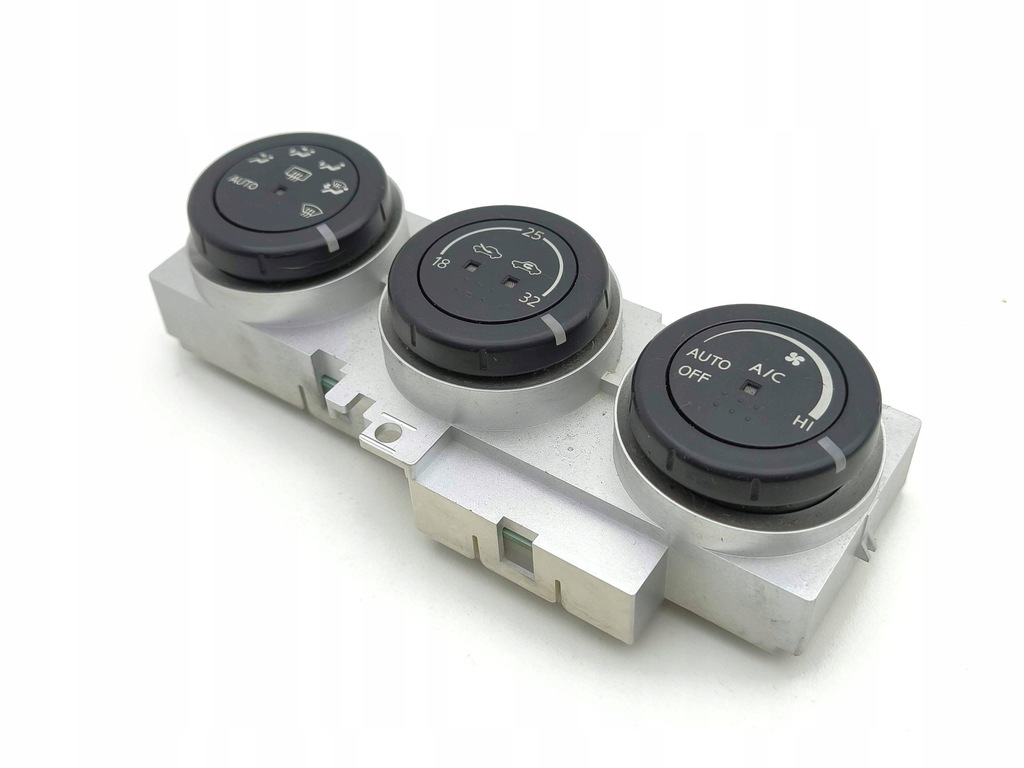 фото №10, Nissan 350z 2004 панель кондиционера