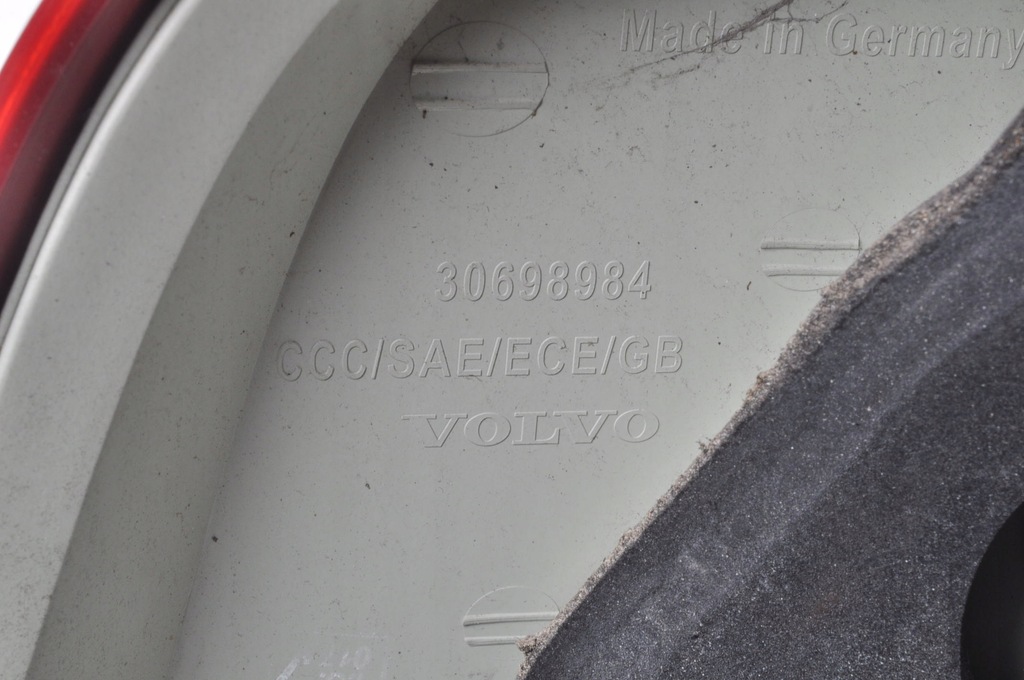 фото №9, Volvo xc70 ii лампа права задня правий задня w крила 30698984