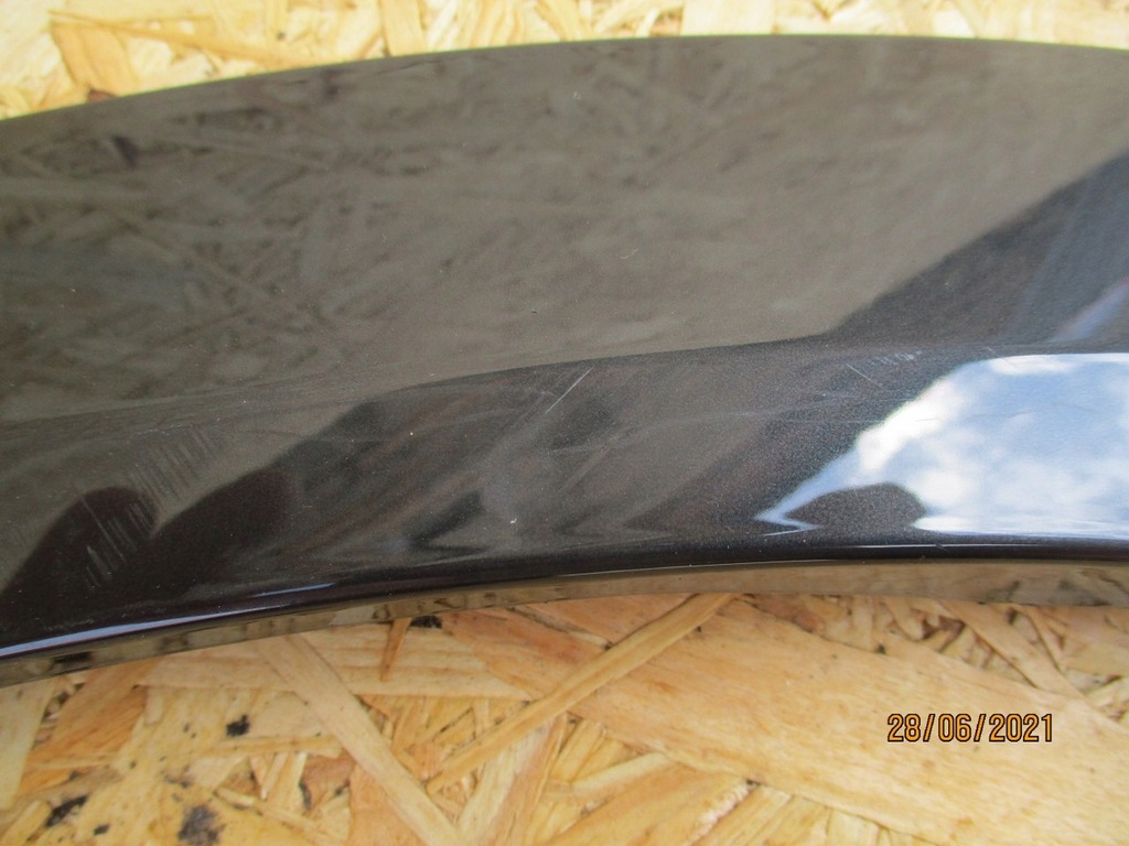 фото №8, Audi e-tron 4ke молдинг крила правий перед