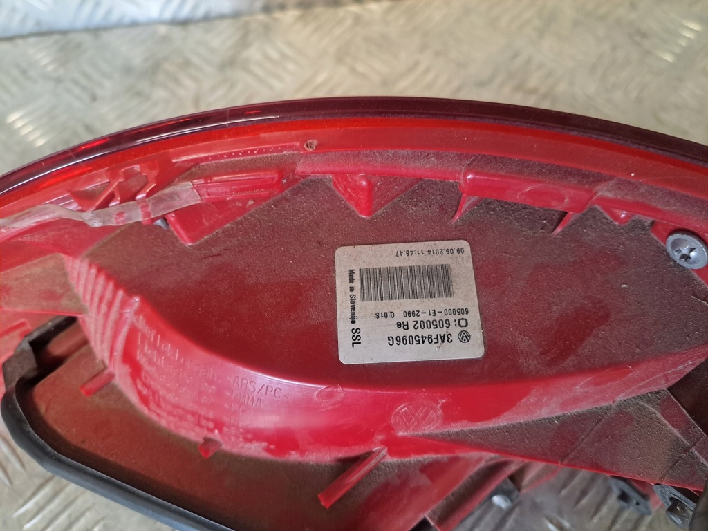 фото №7, Vw passat b7 kombi лампа права задня задня 3af945096g