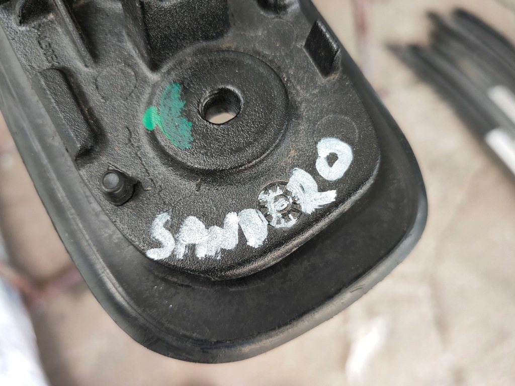 фото №9, Dacia sandero stepway i 08-12 рейлинг крышный левый заглушка 8200526640 оригинальный номер