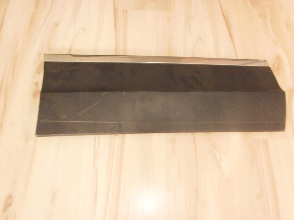 фото №1, Молдинг дверь правый задняя vw tiguan ii 5na