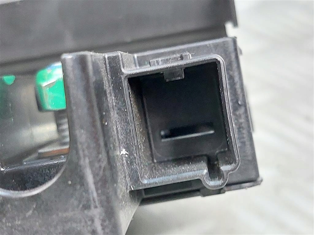 фото №4, Клема акумулятор піротехнічна ford ranger iv 20-22 2,0 tdci