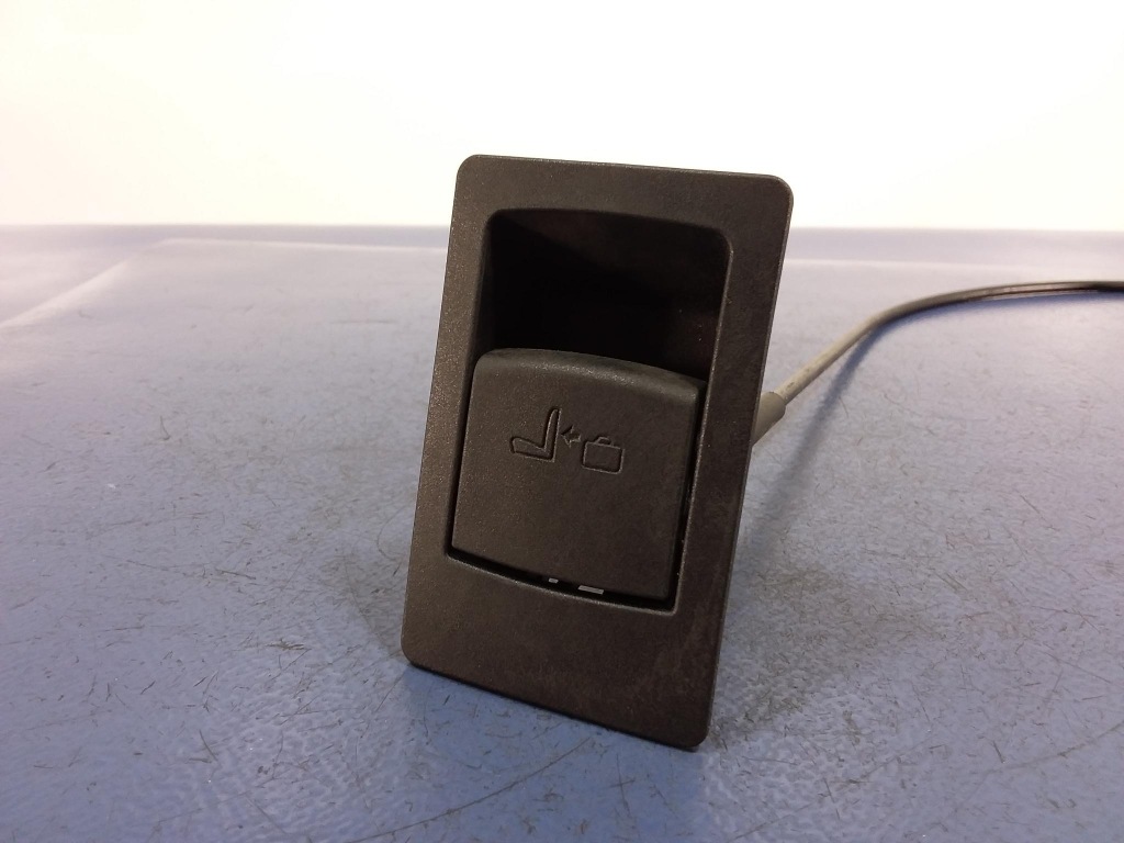 Bmw 5 f11 touring зачіп сидіння лівий 7253621 в Україні