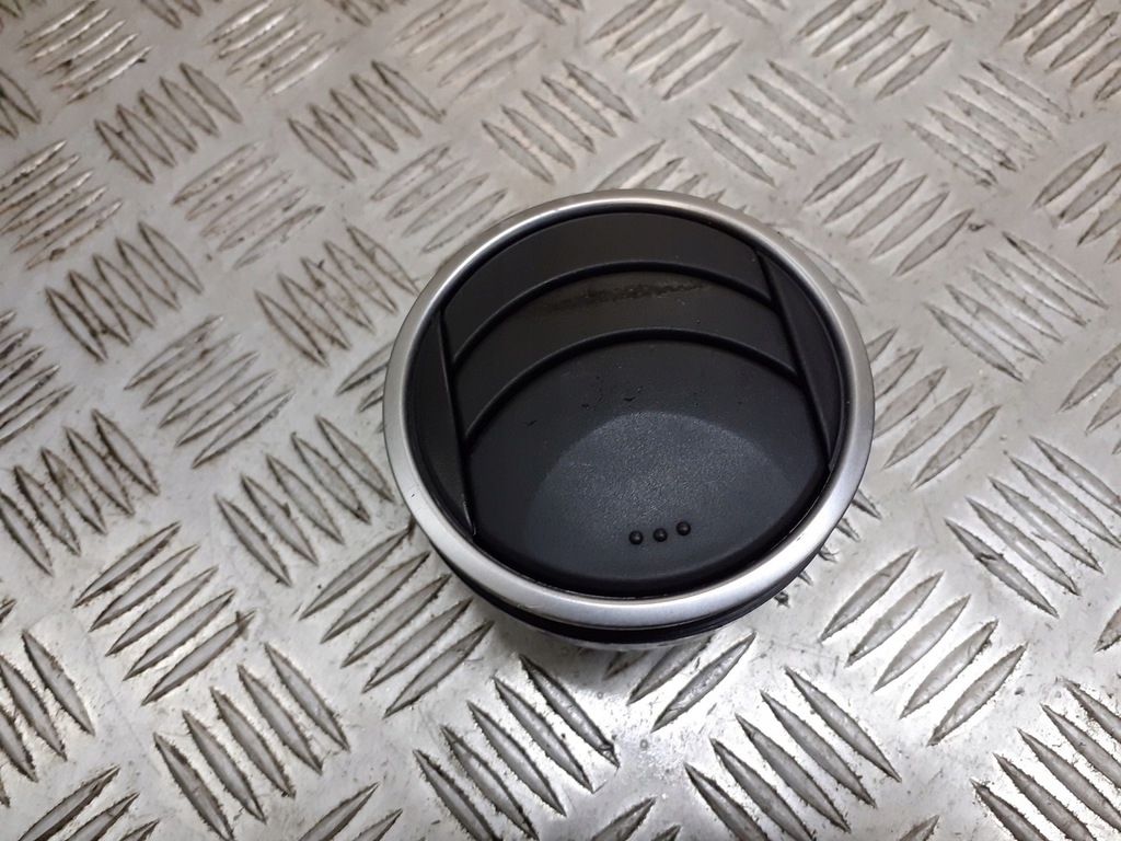 фото №1, Решётка обдув правая mazda 6 gg gj6aside