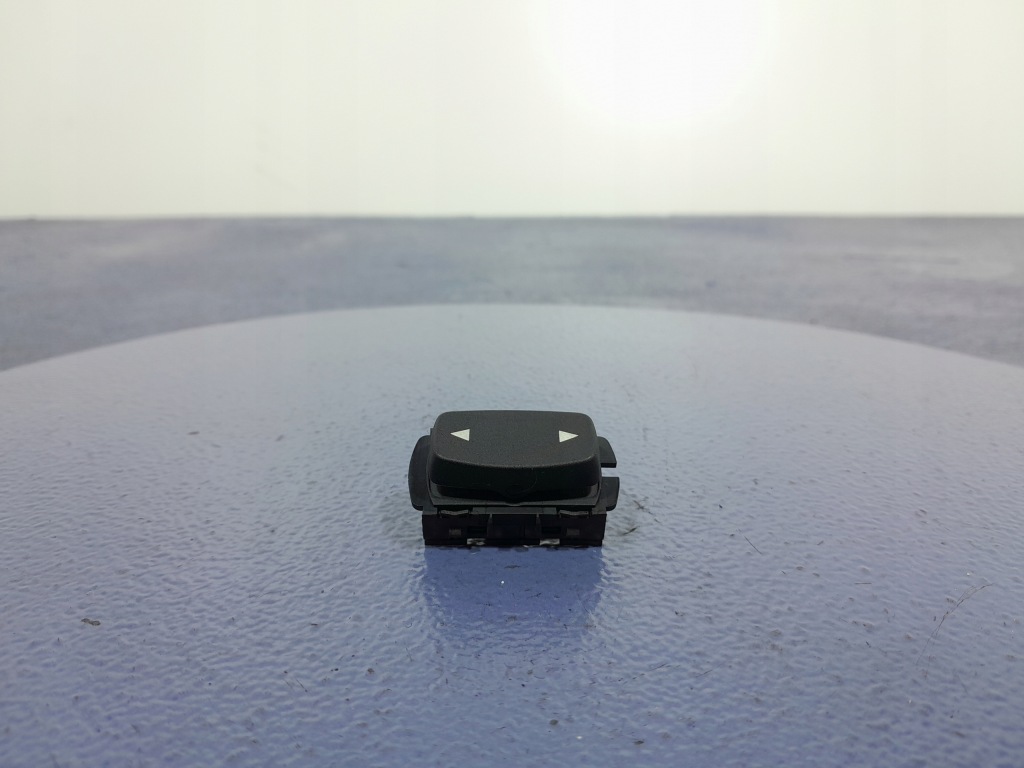 фото №1, Bmw 3 f30 f31 кнопка переключатель сиденье 9227855