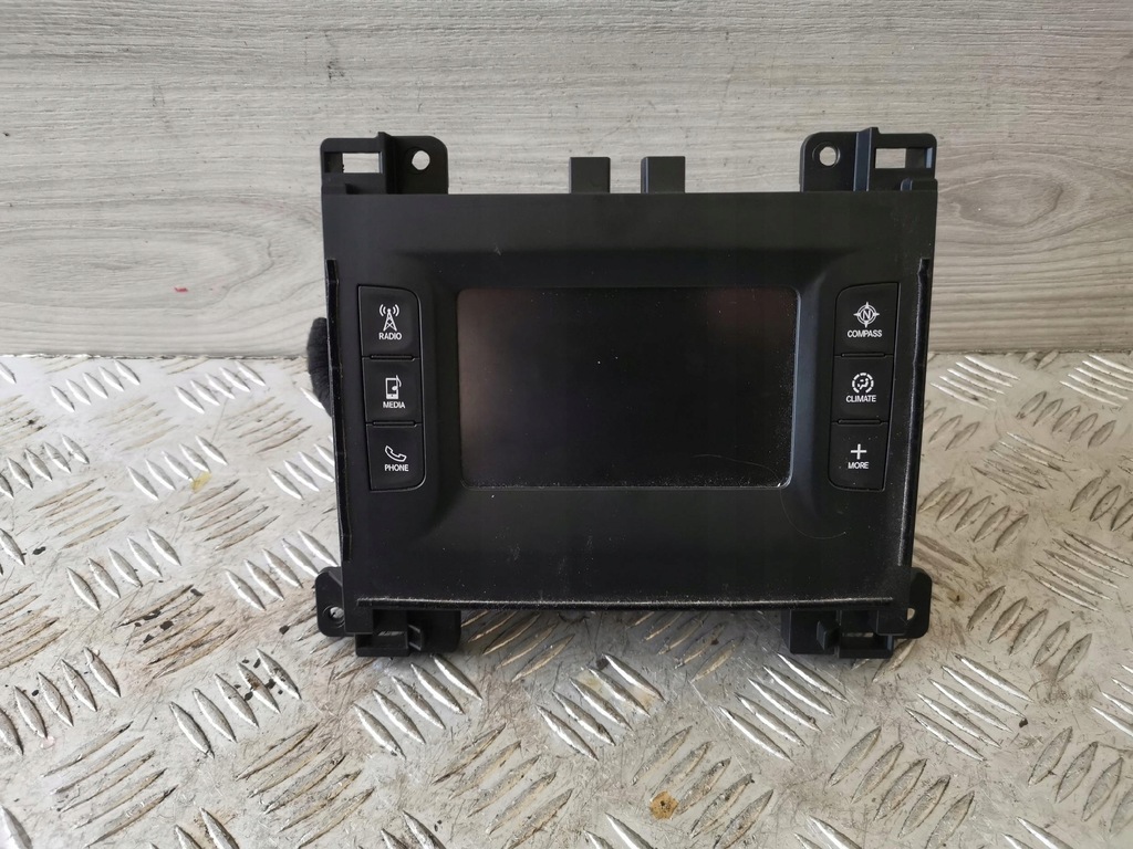 фото №1, Dodge challenger 15- дисплей радио usa p68269531ad