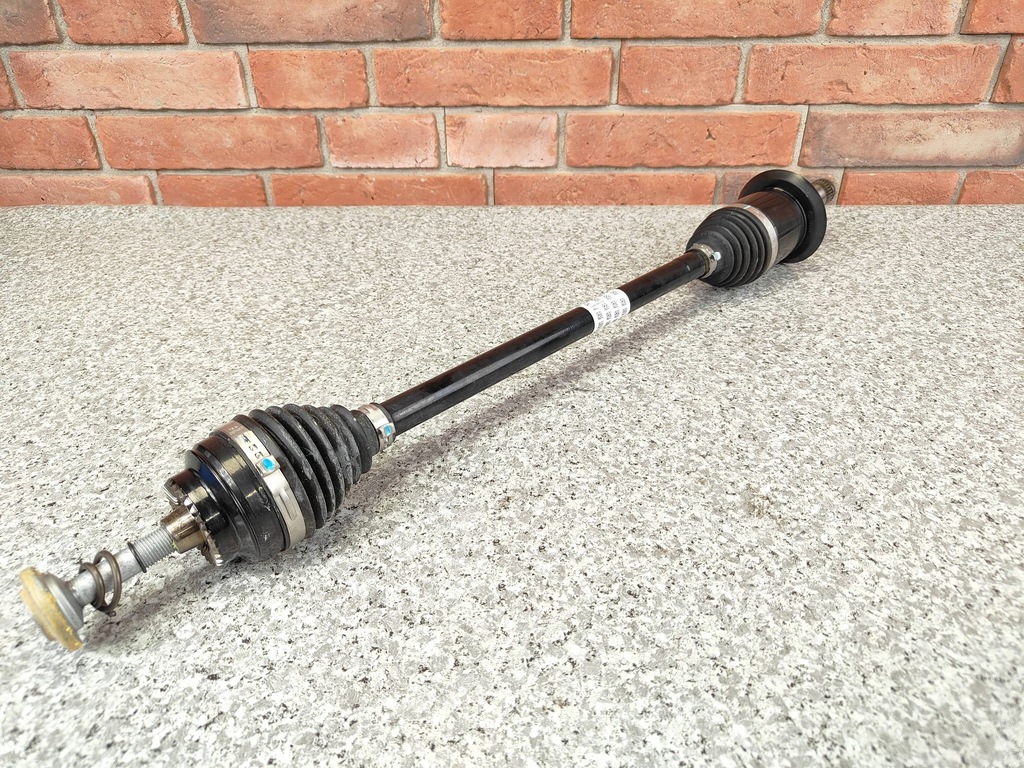 фото №1, Приводной вал задняя задняя bmw f40 f44 f45 f46 f54 f60 f48 f39 7646867