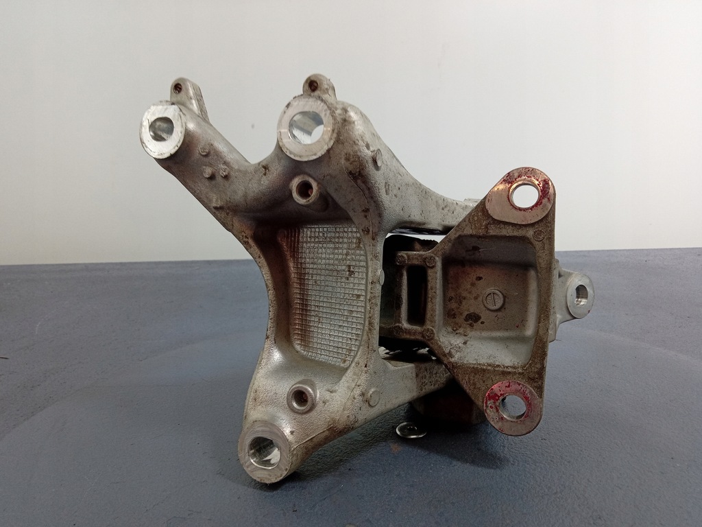 фото №5, Honda civic ix 11- 1.4 16v кронштейн подушка двигателя