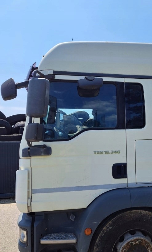 фото №1, Дверь левая полный с зеркало man tgl