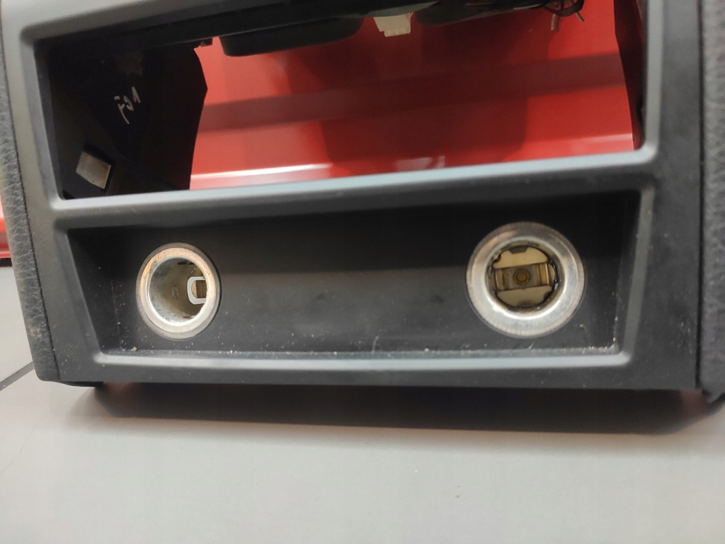 фото №9, Bmw 7 f01 f02 защита консоли центральной czarna кожа решётка обдув задняя bdb