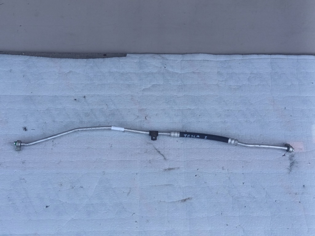 фото №1, Шланг кондиціонера tesla s
