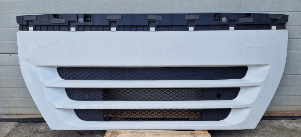 Купить Капот решётка радиатора решётка радиатора iveco stralis 504181287