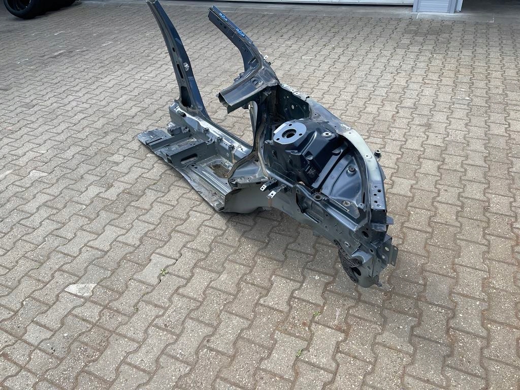 фото №3, Volvo xc60 ii чверть ліва перед 723