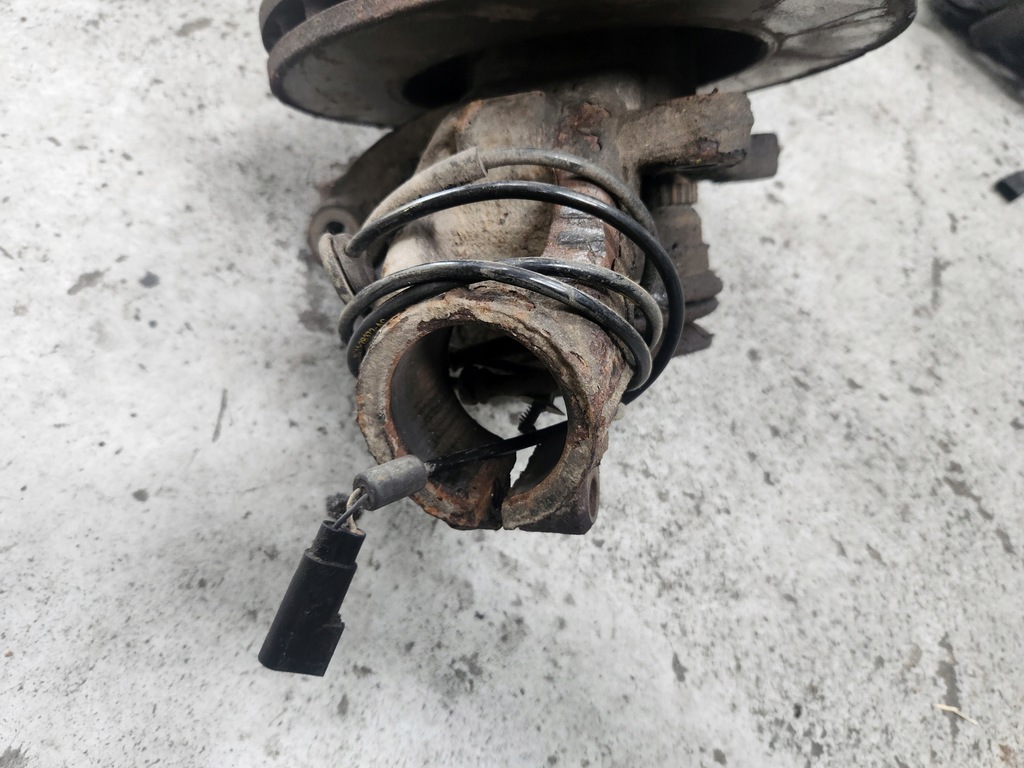 фото №5, Ford transit mk7 2.2tdci 2006-2014 поворотний кулак ліва