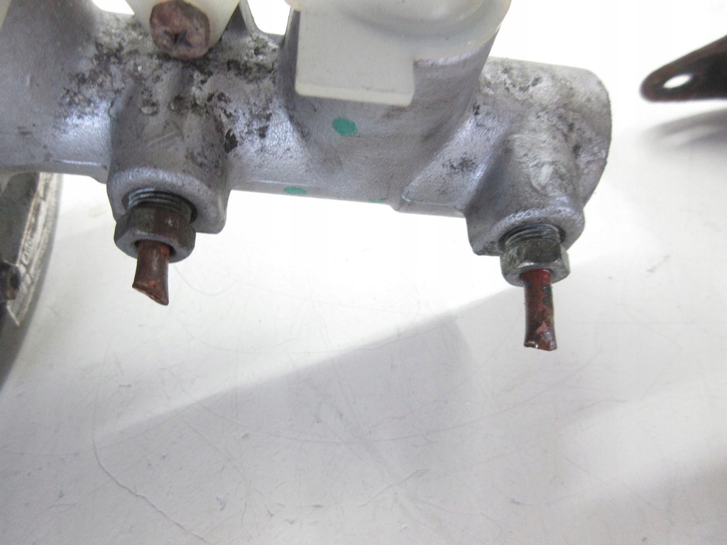 фото №9, Honda civic vii 5d hb 1.4 16v 90 km d14z6 усилитель тормозов тормозные