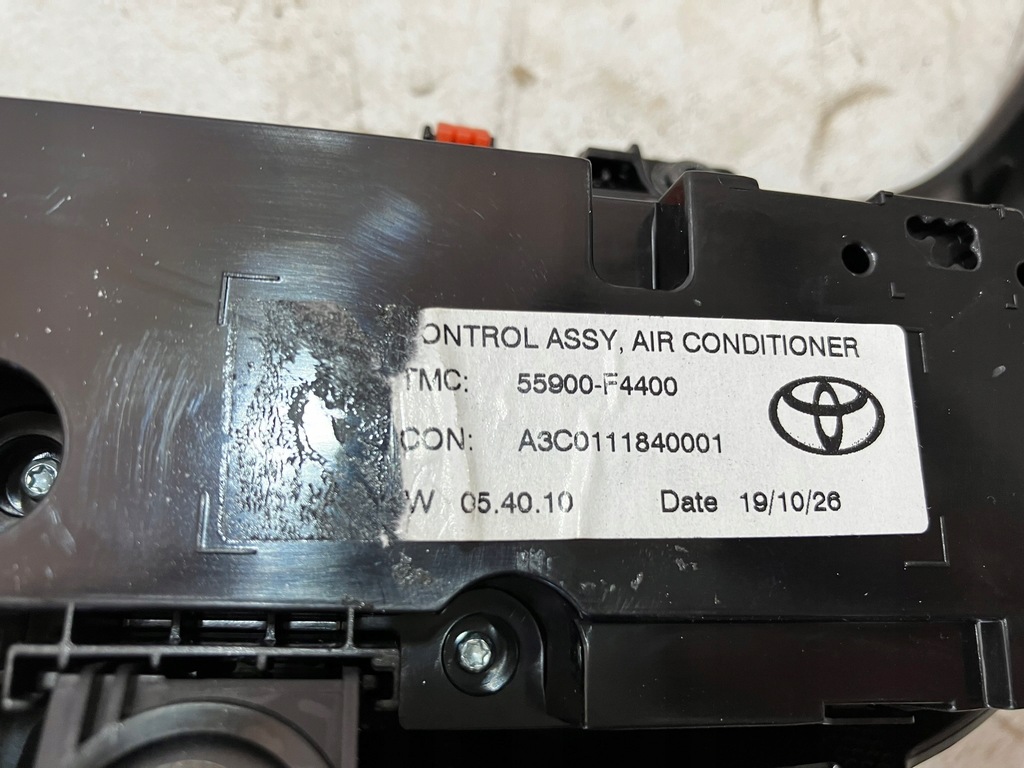 фото №13, Chr c-hr панель кондиционера подогрев сиденья молдинг